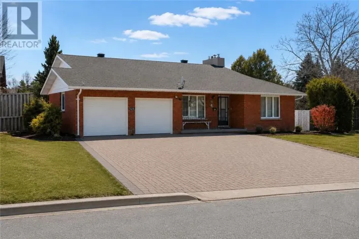 House for sale: 525 Galaxy Court, Sudbury