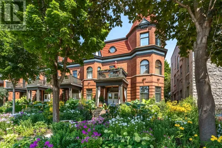 Row / Townhouse for sale: 525 KING EDWARD AVENUE, Ottawa