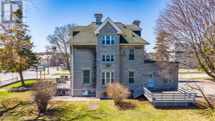525 KING STREET W, Kingston