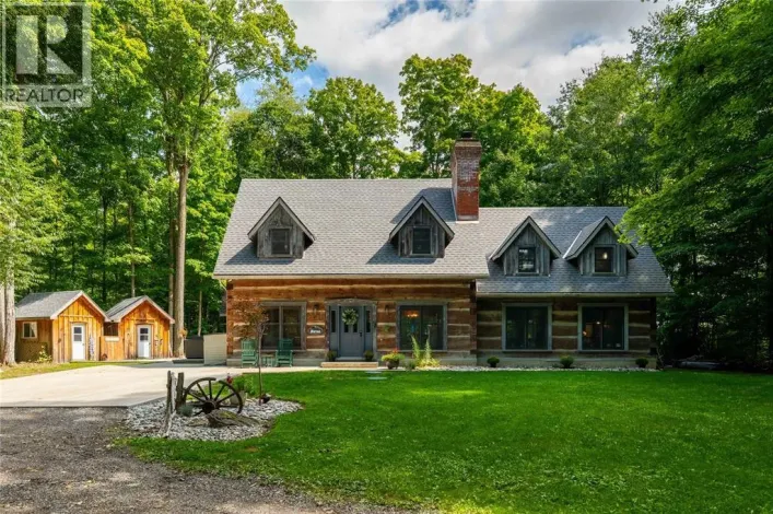 5252 EGREMONT ROAD, Plympton-Wyoming