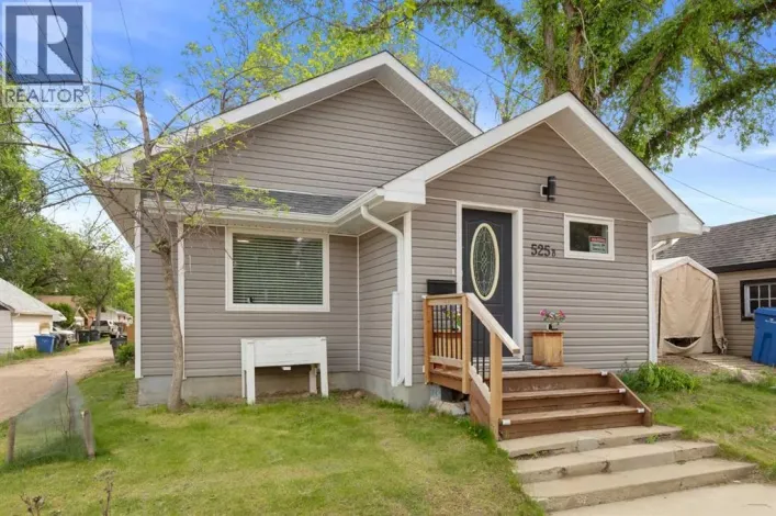 525B 4 Avenue SE, Medicine Hat