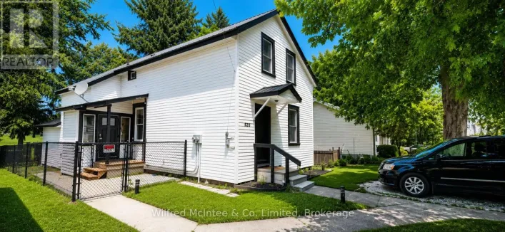 526 ALICE STREET, North Huron