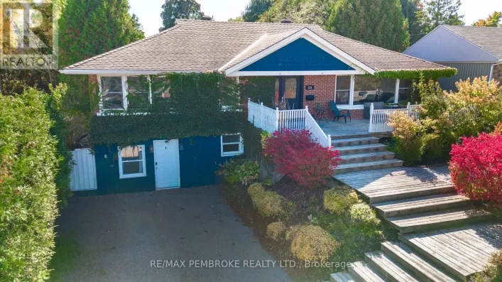 526 ESTHER STREET, Pembroke