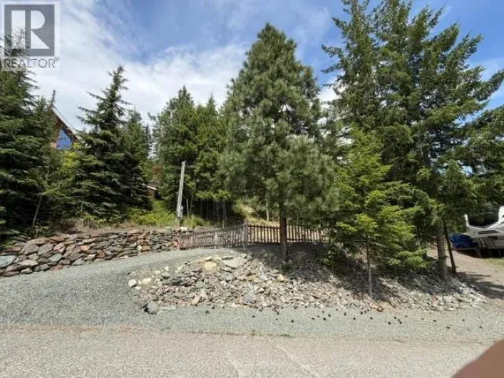 5265 Hlina Road, Celista