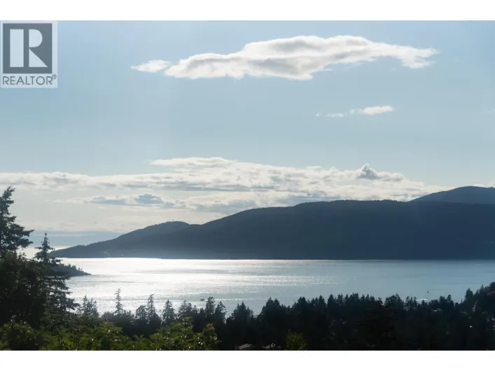 5267 ASPEN DRIVE, West Vancouver