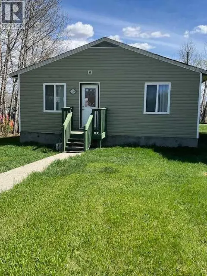 5269 52 Street, Mayerthorpe