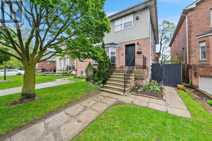 527 GLENGARRY AVENUE, Toronto