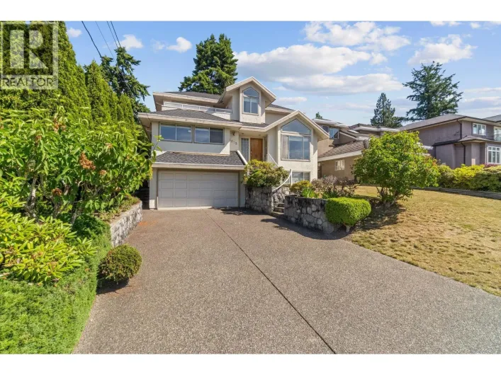 5275 MCKEE STREET, Burnaby