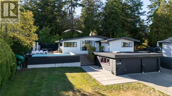 5276 Parker Ave, Saanich