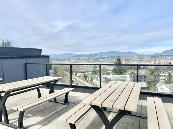 528 11077 RAVINE ROAD, Surrey