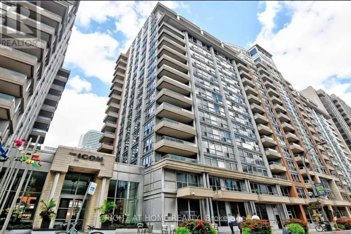 528 - 250 WELLINGTON STREET W, Toronto