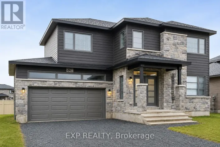 528 LUCENT STREET, Russell