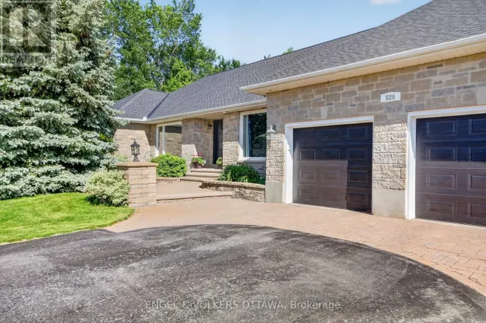 528 TULLAMORE STREET, Ottawa