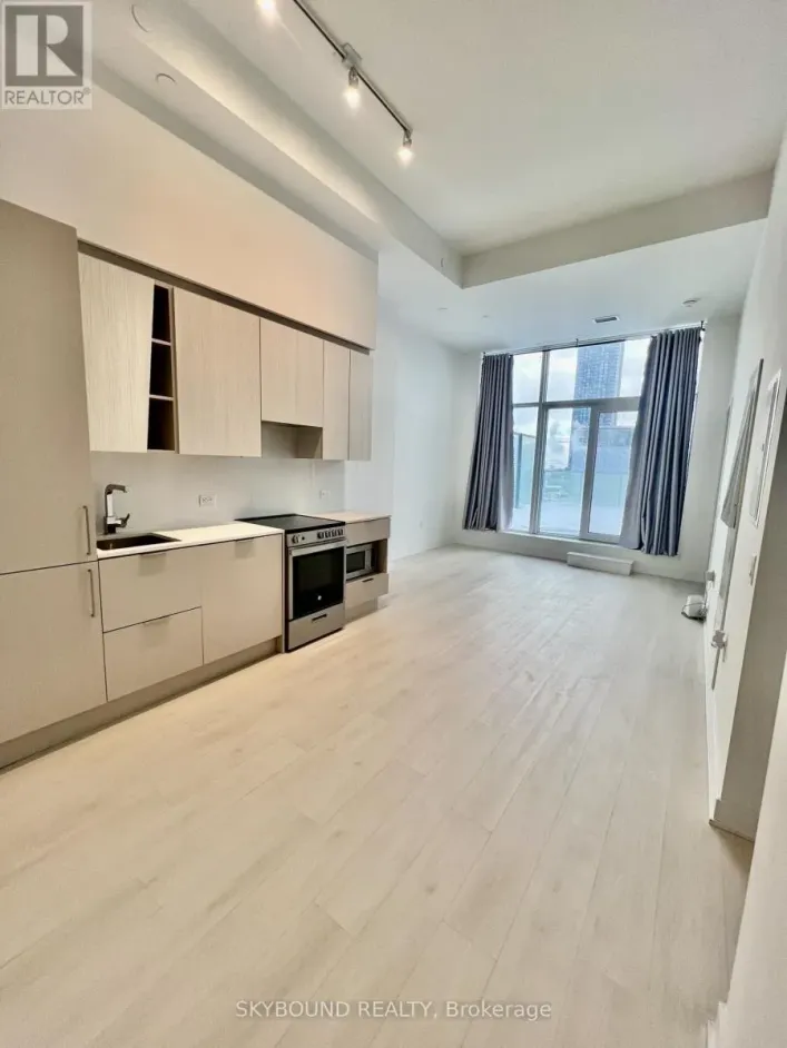 529 - 3900 CONFEDERATION PARKWAY, Mississauga