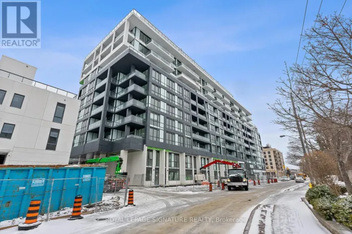 529 - 6 GREENBRIAR ROAD, Toronto