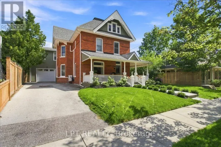 House for sale: 529 SAINT MARIE STREET, Collingwood