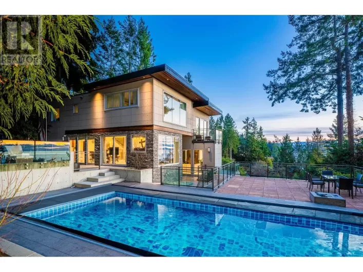 5290 GULF PLACE, West Vancouver