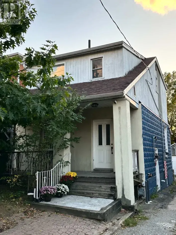 52A ROCKCLIFFE BOULEVARD, Toronto
