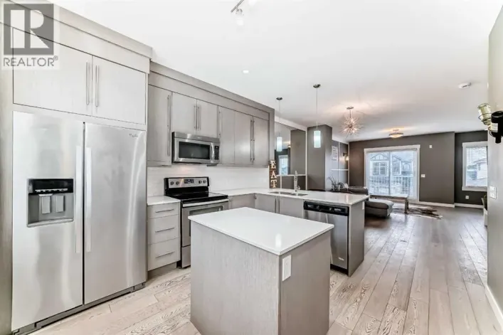 53, 111 Rainbow Falls, Chestermere