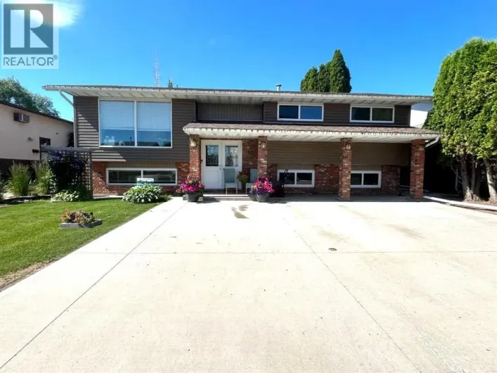 53 Carswell Road SE, Medicine Hat