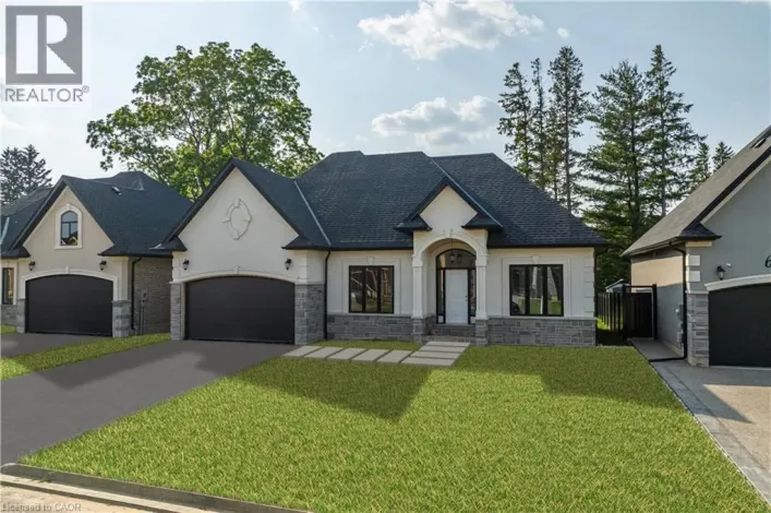 53 CESAR Place, Ancaster