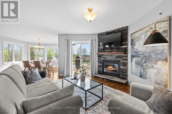 53 D'ARCYS WAY, North Grenville