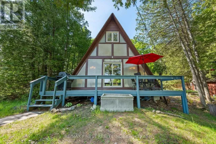House for sale: 53 HILLSIDE LANE, Frontenac