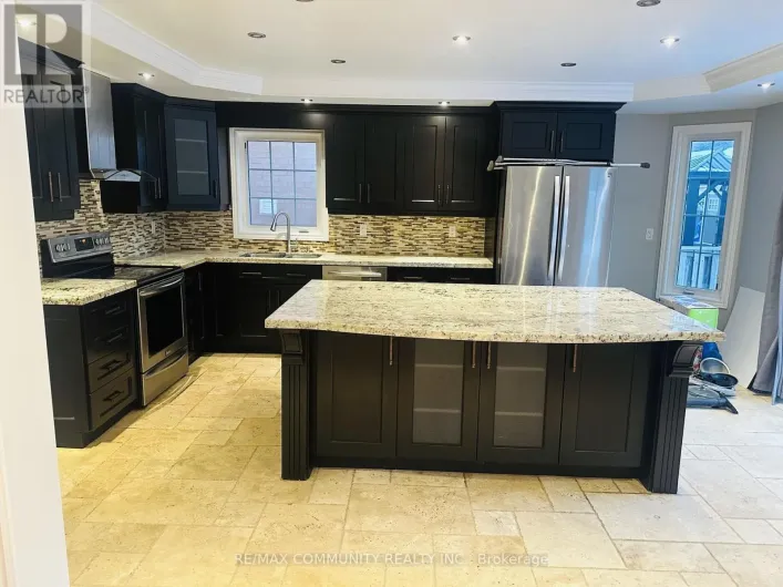 53 HOOD CRESCENT, Brampton