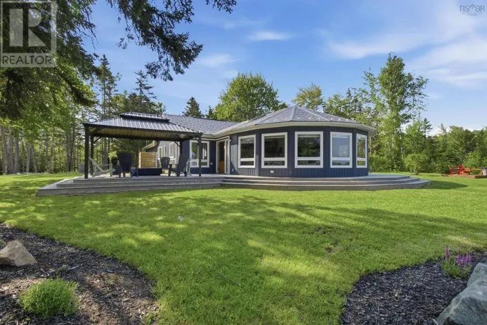 53 Leonard Drive, Mattatall Lake