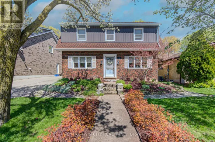 53 LINCOLN AVENUE, Cambridge