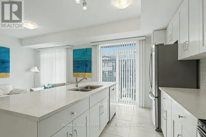 53 LOMOND LANE, Kitchener