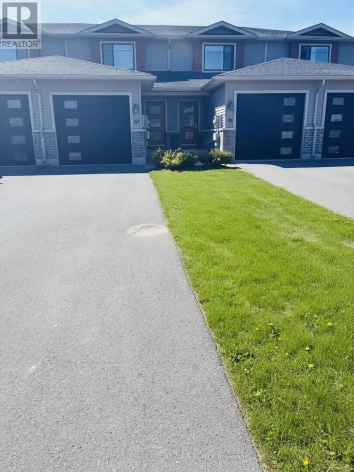 53 RIDGEWAY PLACE, Belleville