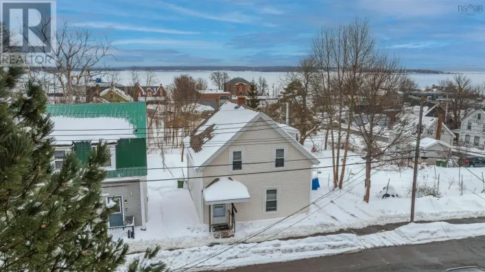 53 St. Andrews Street, Pictou