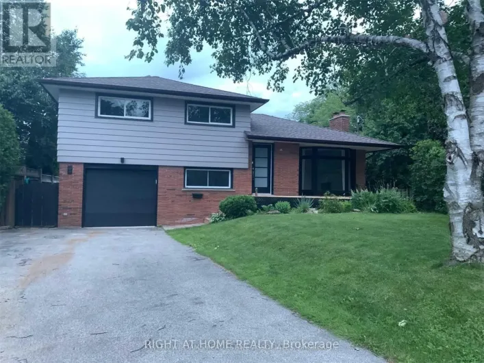 530 LYNDA LANE, Hamilton