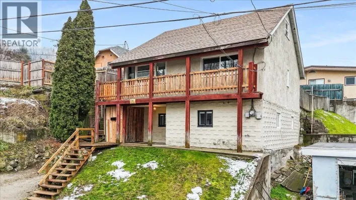 530 Turner Street, Warfield