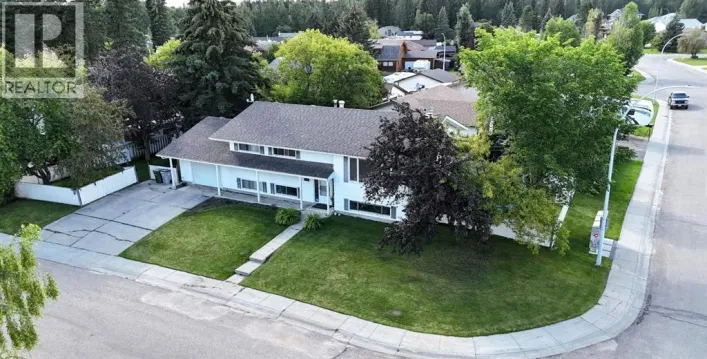 5301 15 Ave, Edson