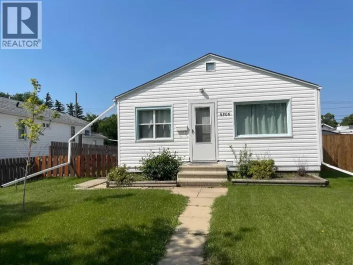 5306 50 Street, Camrose
