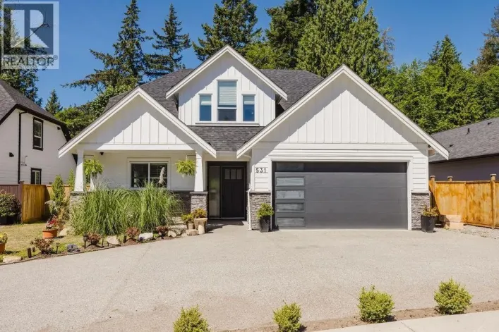 531 JORDAN WAY, Gibsons
