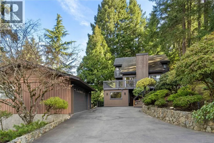 531 Summit Dr, Nanaimo