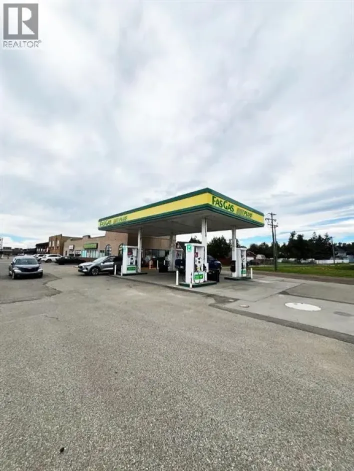 5313 1 Street W, Claresholm