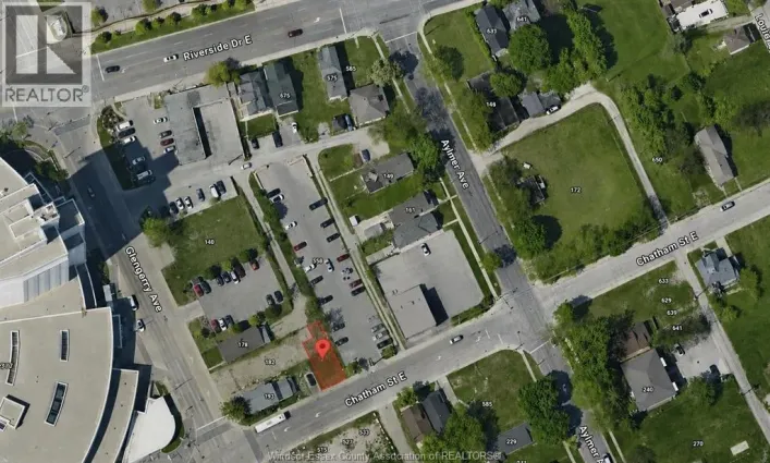532 CHATHAM STREET East, Windsor