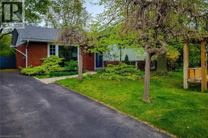 5322 WINDERMERE Drive, Burlington