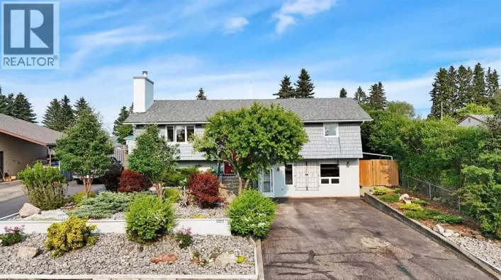 5323 53 Street, Rocky Mountain House
