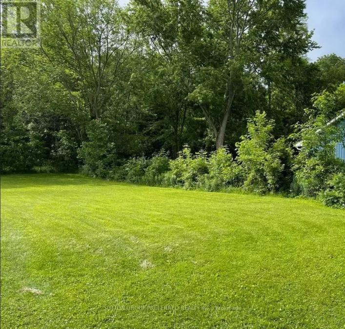 5325 BROADVIEW AVENUE, Lambton Shores