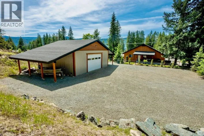 5327 Squilax-Anglemont Road, Celista