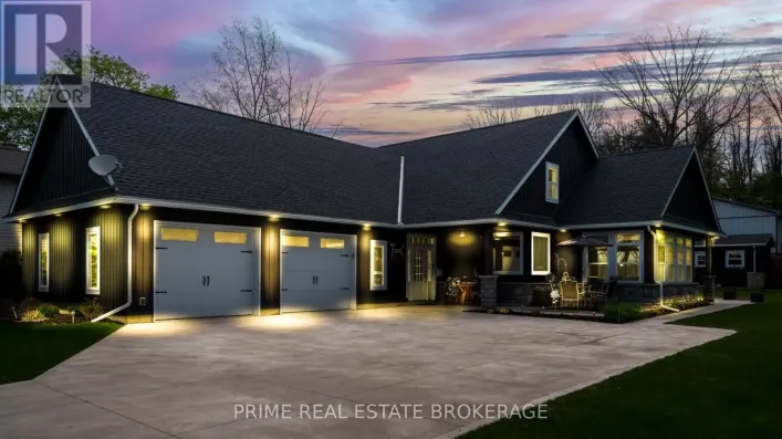5329 BROADVIEW AVENUE, Lambton Shores