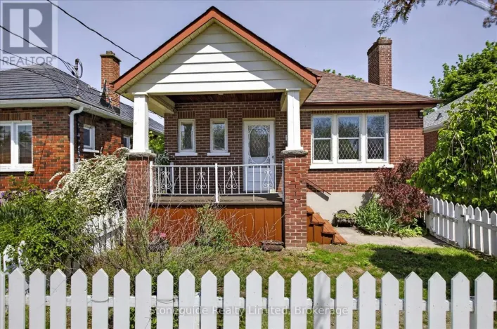 534 DOUGLAS AVENUE, Peterborough