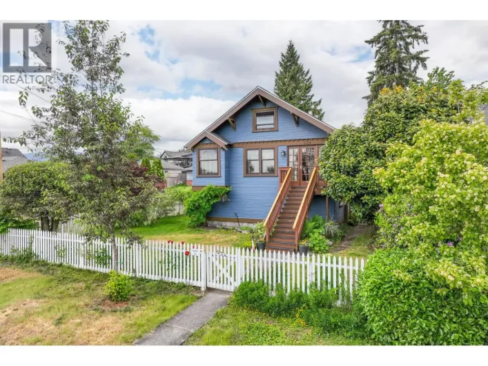 534 E 7TH STREET, North Vancouver