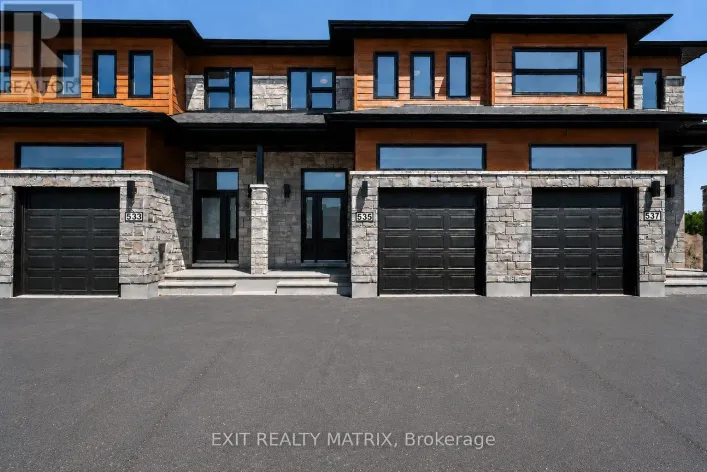 535 REGINA STREET, Russell