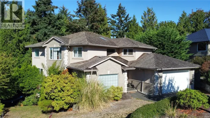 5358 Bayshore Dr, Nanaimo